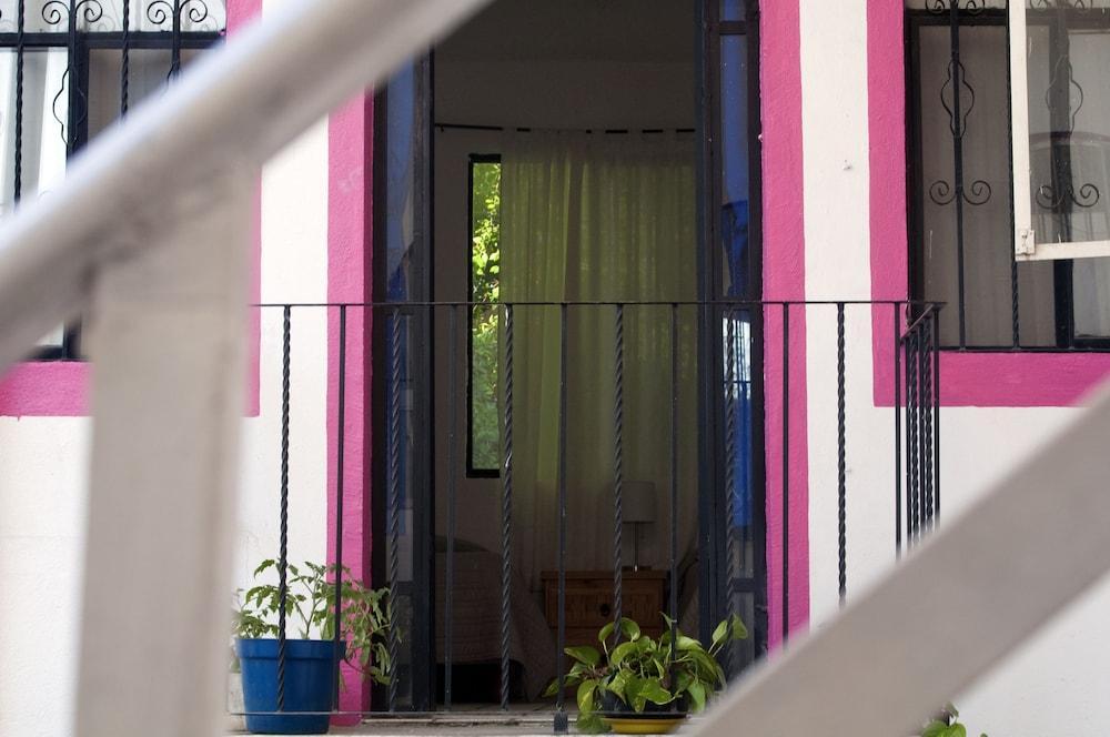 Taiyari Hostal Monterrey Eksteriør bilde